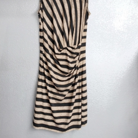 Loft Black & Tan Diagonal Stripes With Ruching At the Waist  Size S - Picture 3 of 4